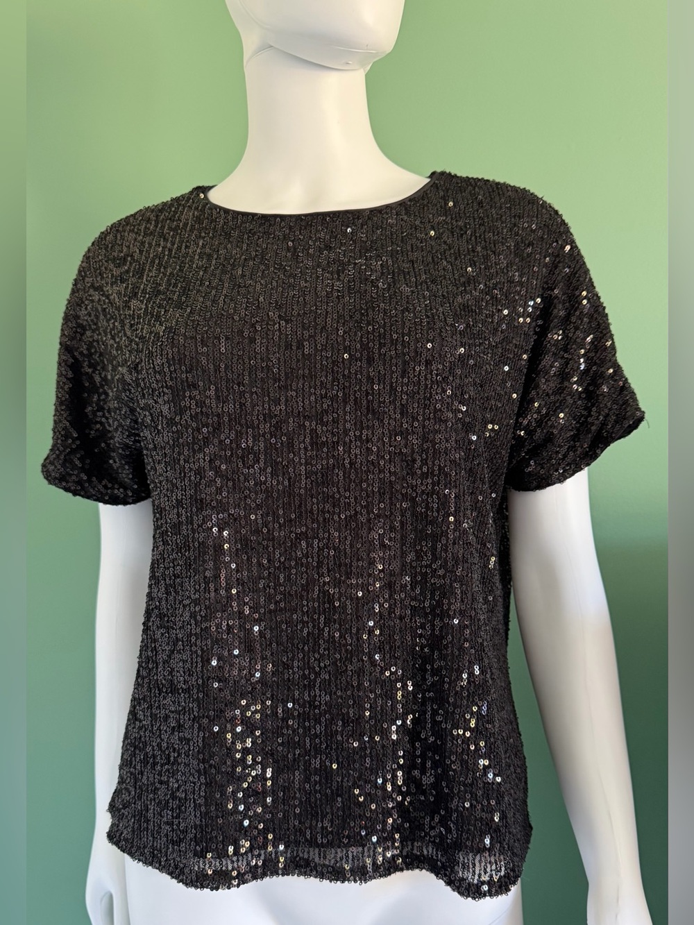 MELLODAY Black Short-Sleeve Sequin Knit Top